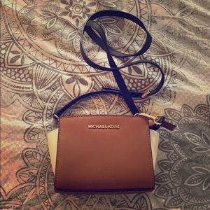 Small Michael Kors Leather Purse